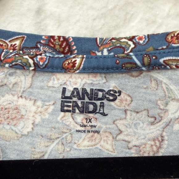 Lands' End Blue and Brown Floral V-Neck Tee - Picture 4 of 6